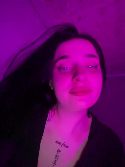 Aliska22 Live Sex December 13, 2025