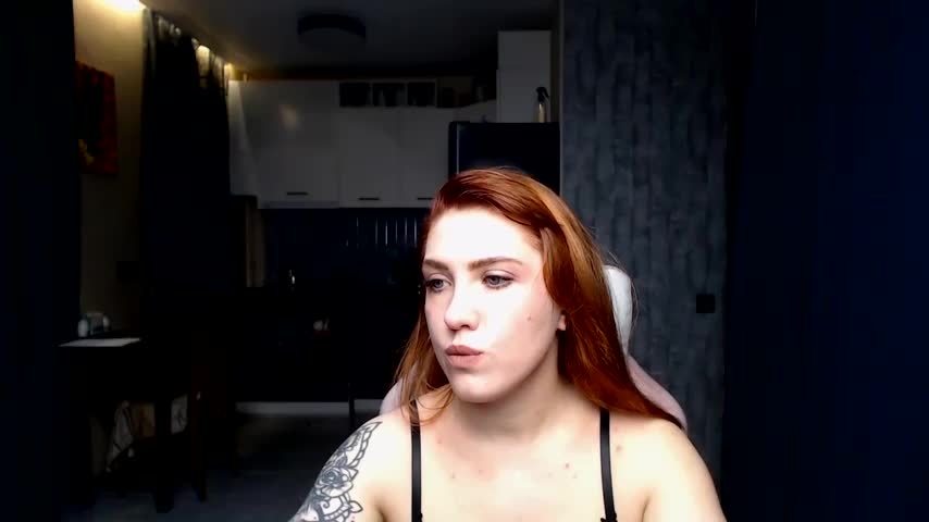 Reginasmilee Live Sex December 17, 2025