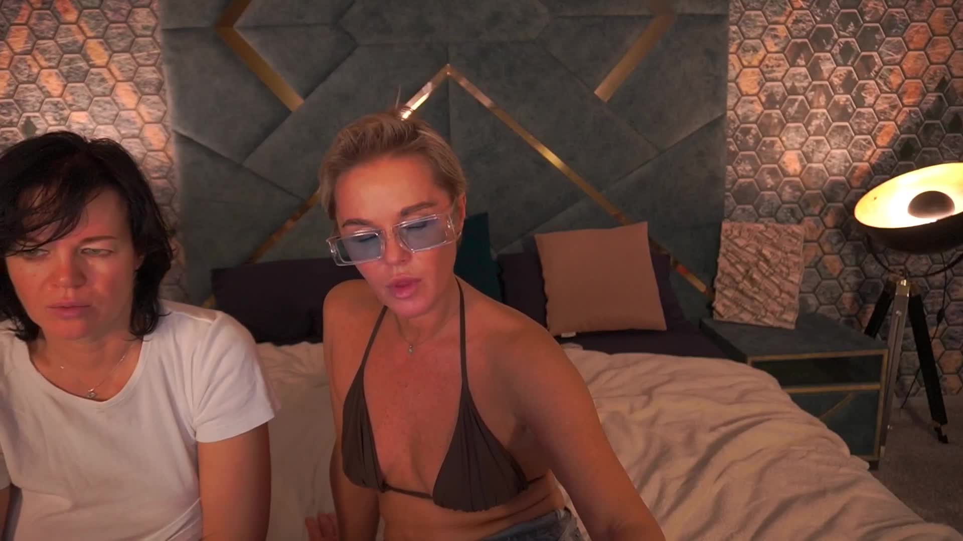 PleasureWeCouple Live Sex December 19, 2025