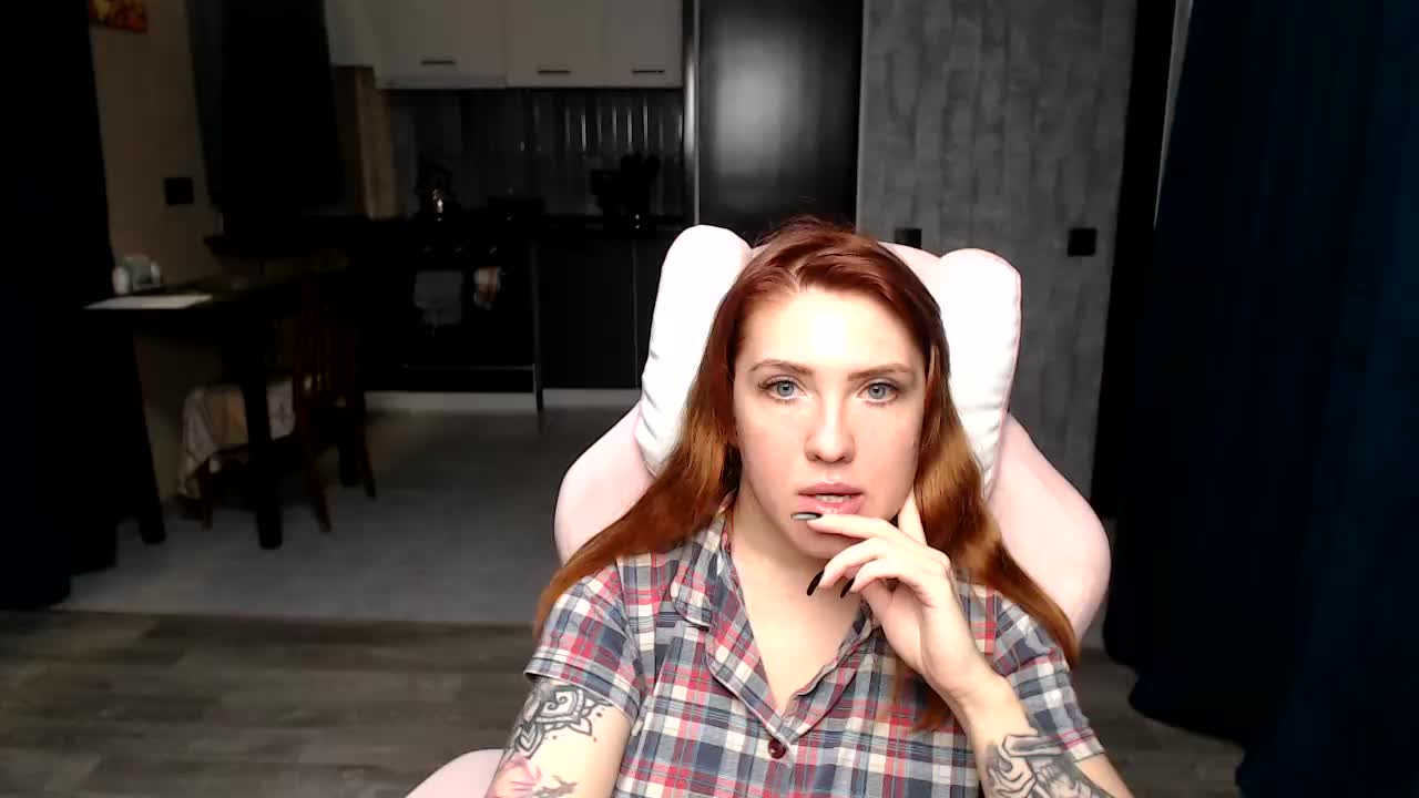 Regimasmile Live Sex December 14, 2025