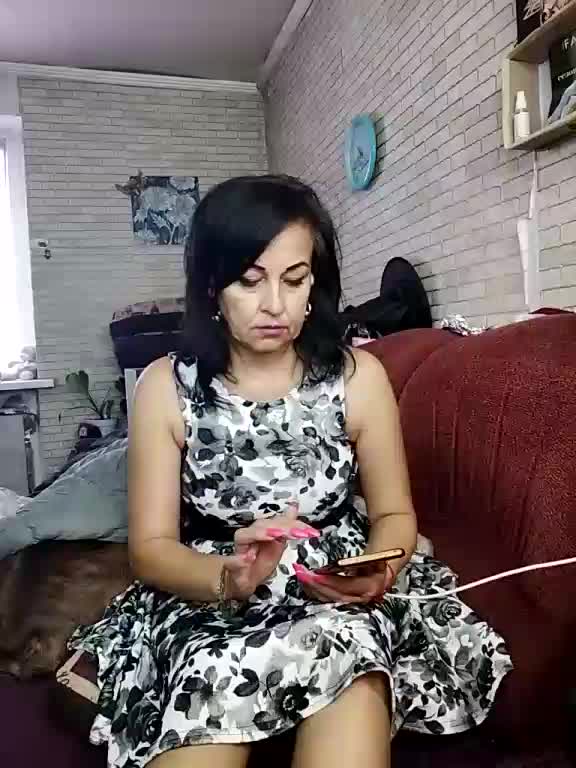 Lina-a-13 Live Sex December 14, 2025