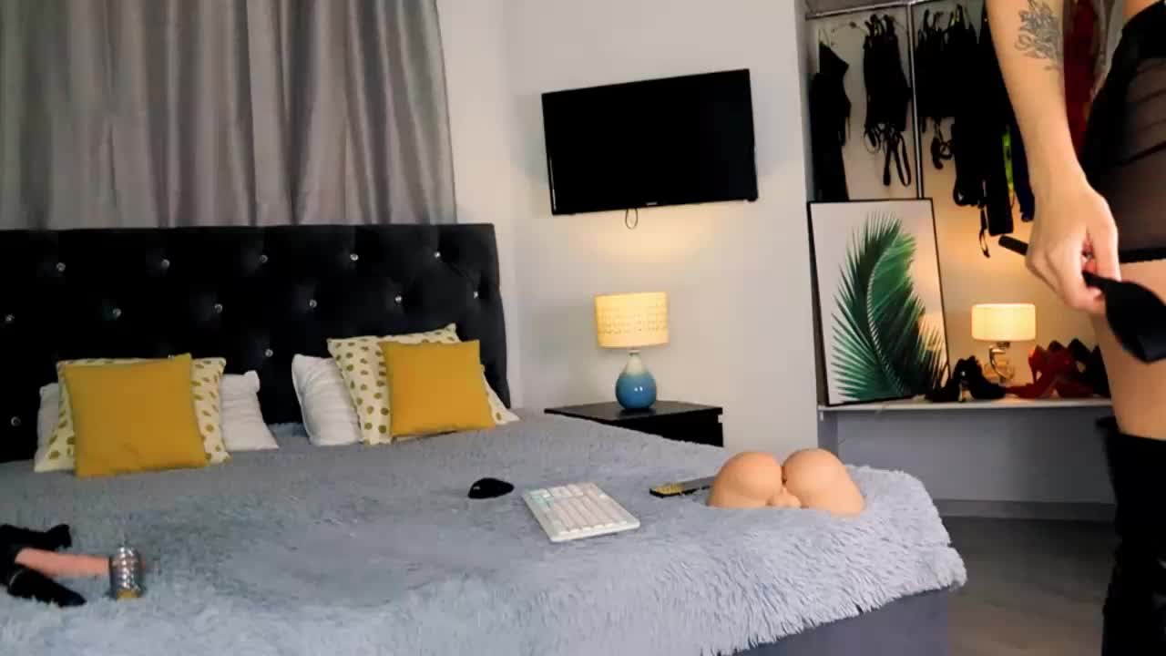 InvitingTina Live Sex December 13, 2025