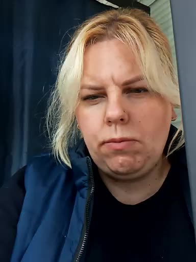 blondy_girl1499 Live Sex December 13, 2025