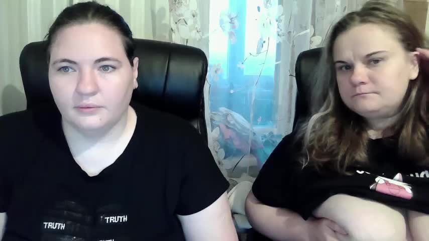 HollyXEva Live Sex October 5, 2025