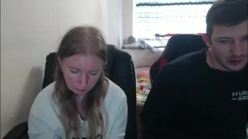 jenisandpeter Live Sex December 19, 2025