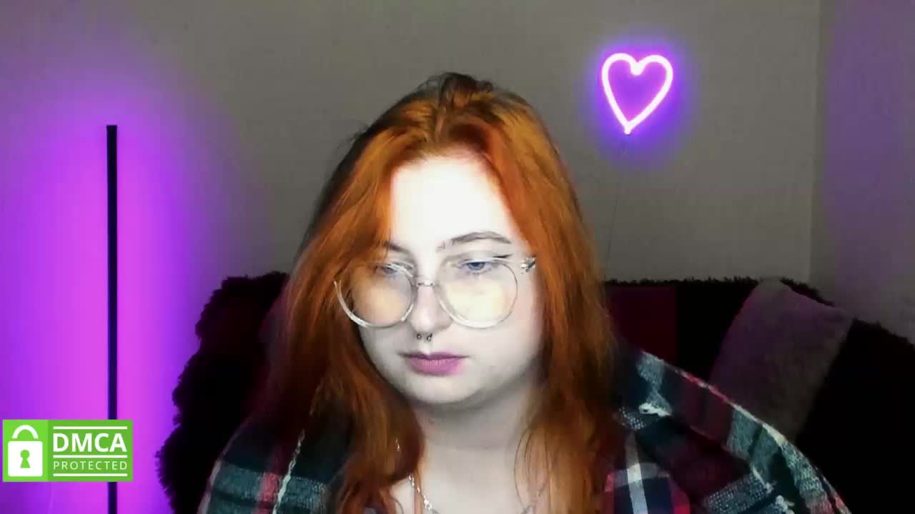 Aliciaredluv Live Sex December 19, 2025