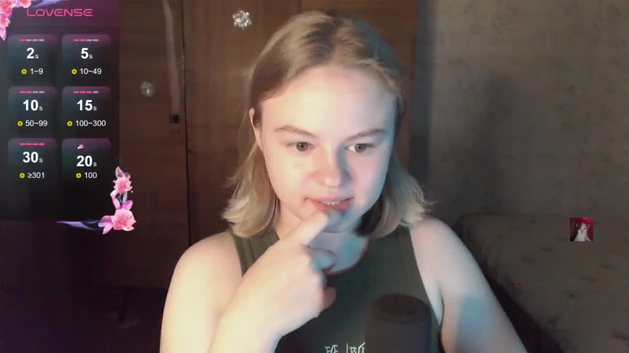 Kitty-Rain Live Sex December 13, 2025