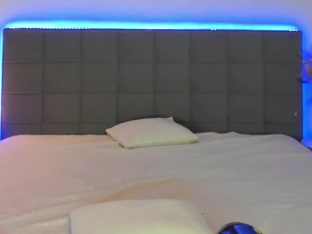 HollyTaillor Live Sex December 14, 2025