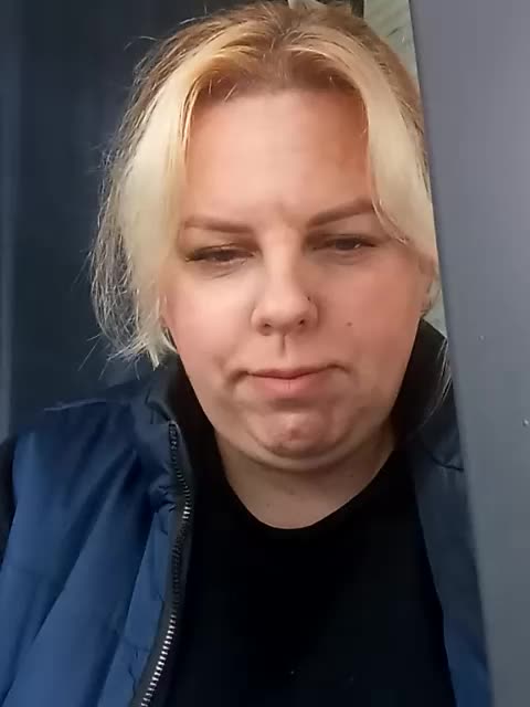 blondy_girl1499 Live Sex December 13, 2025