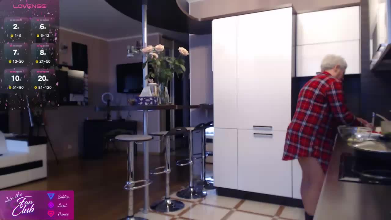 roxana-brooks Live Sex December 17, 2025