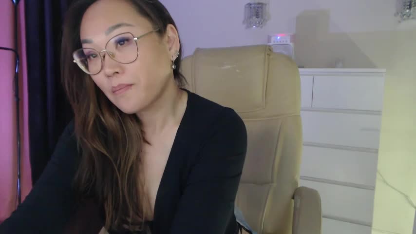 Realia Live Sex December 17, 2025