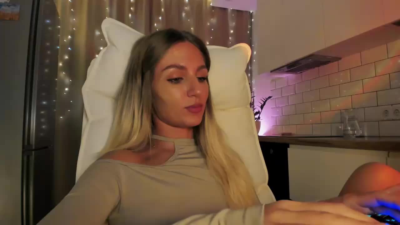 EnlivenLuv Live Sex December 13, 2025