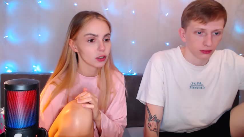 juliaanddima Live Sex December 17, 2025