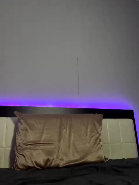 Iloniyaa Live Sex December 13, 2025