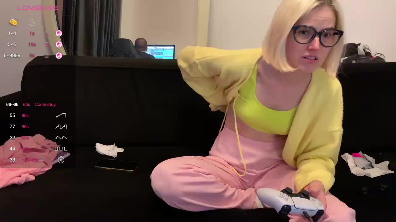 Sexy-Sweets Live Sex December 19, 2025