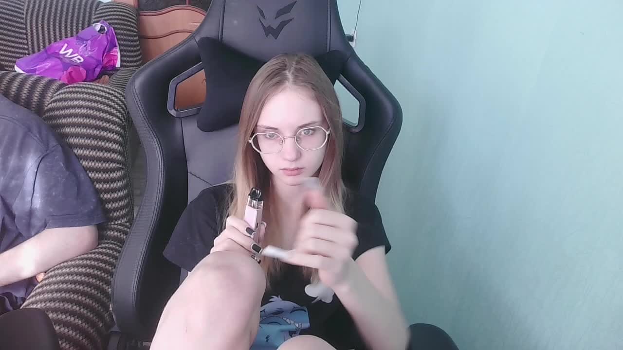 emolina Live Sex December 14, 2025