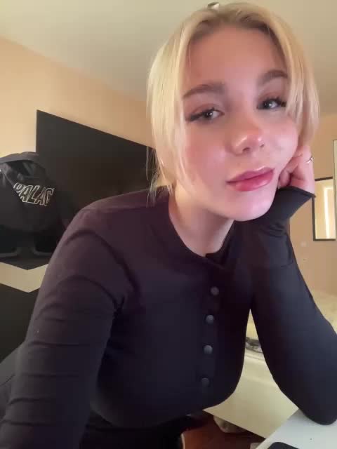 maksisy Live Sex December 14, 2025