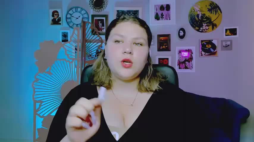 FlorenceAnderson Live Sex December 14, 2025