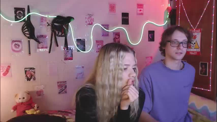 your_horny_friends Live Sex December 14, 2025