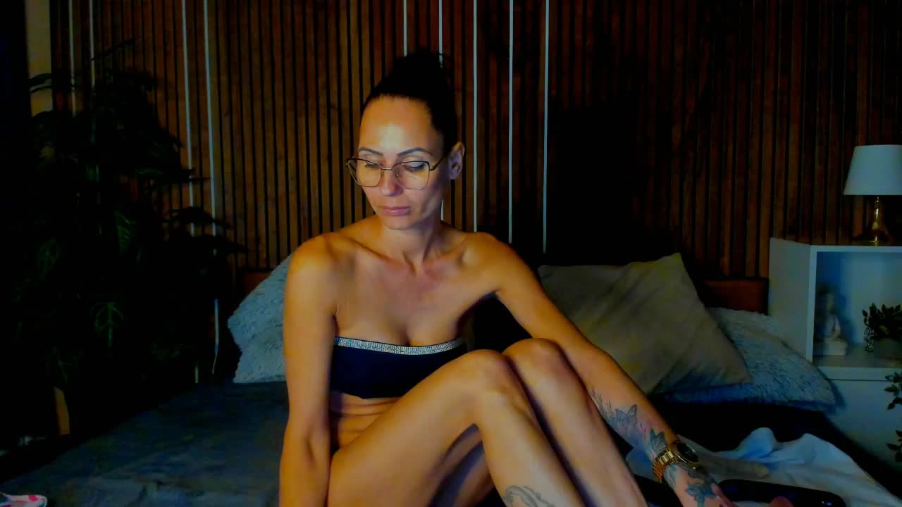 SashaSkyX Live Sex December 17, 2025