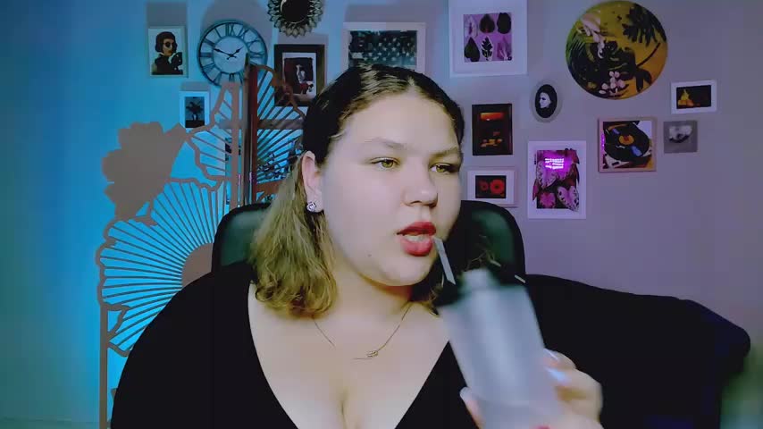FlorenceAnderson Live Sex December 14, 2025