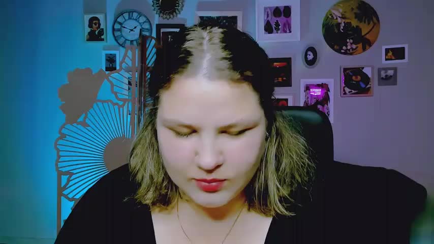 FlorenceAnderson Live Sex December 14, 2025