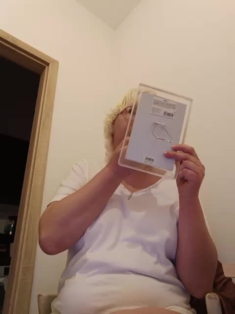 Vika211 Live Sex December 17, 2025