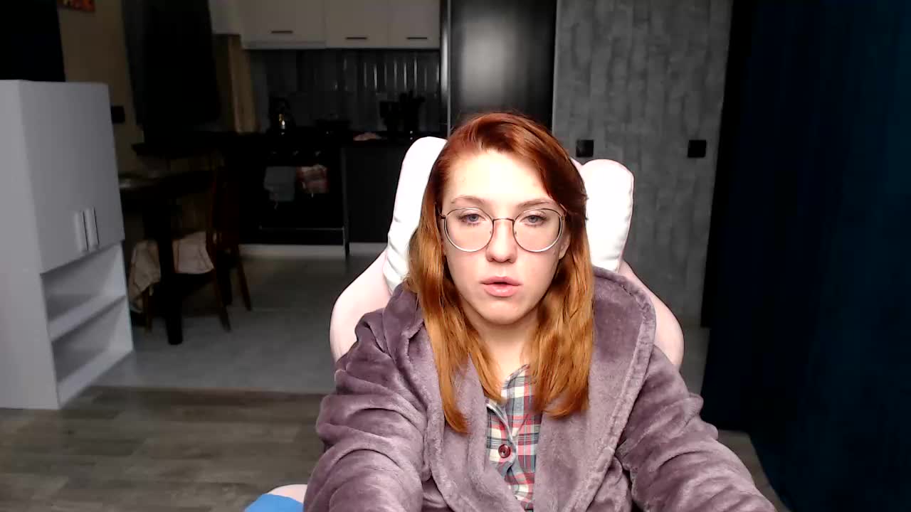 Regimasmile Live Sex December 14, 2025