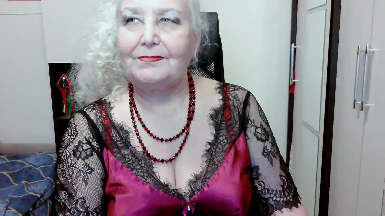 GrannyWants Live Sex December 17, 2025