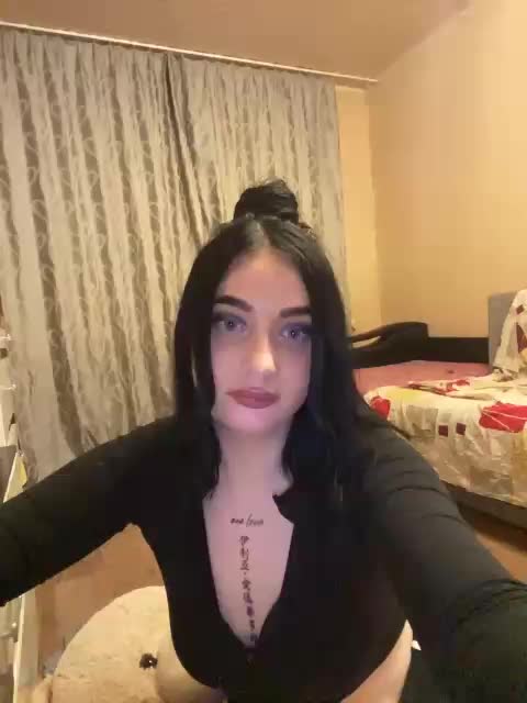 Aliska22 Live Sex December 13, 2025