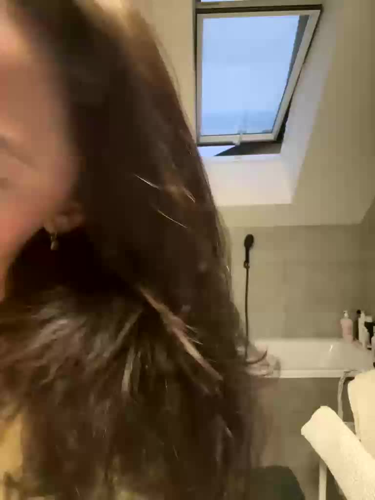 Taanni Live Sex December 19, 2025