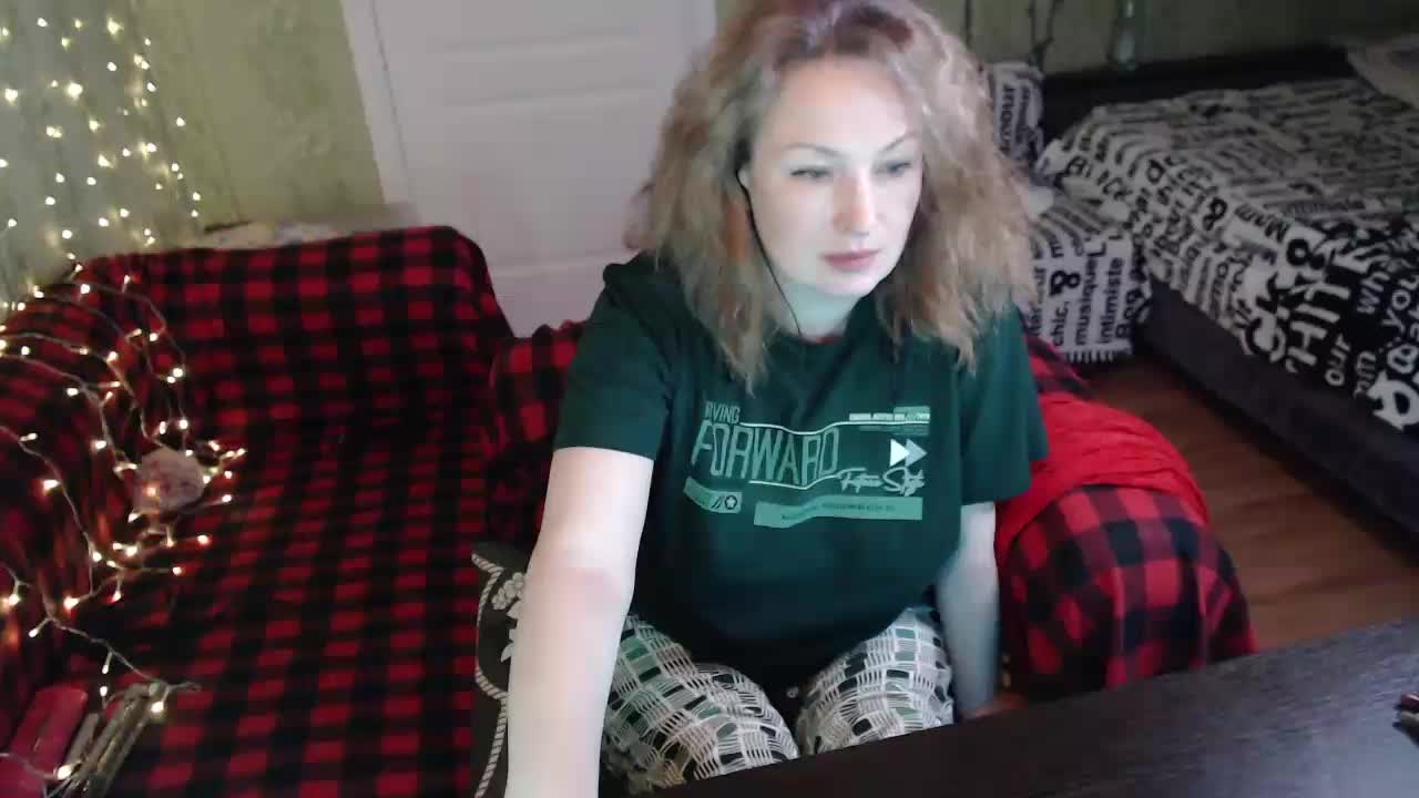MeganIris Live Sex December 18, 2025