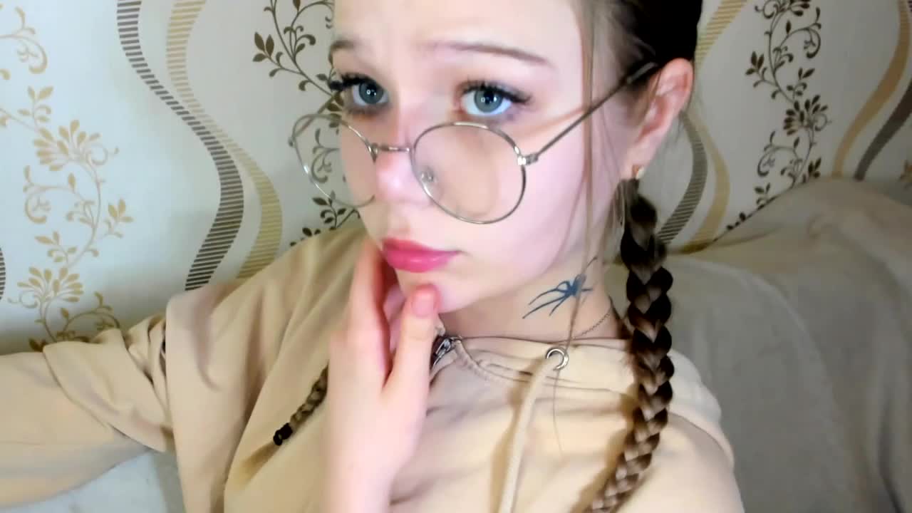 MelMooon Live Sex December 14, 2025