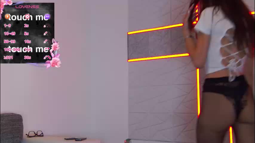 hailey_peach Live Sex December 14, 2025