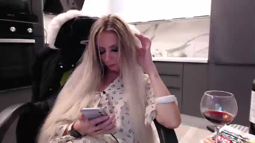 blondalina Live Sex December 17, 2025