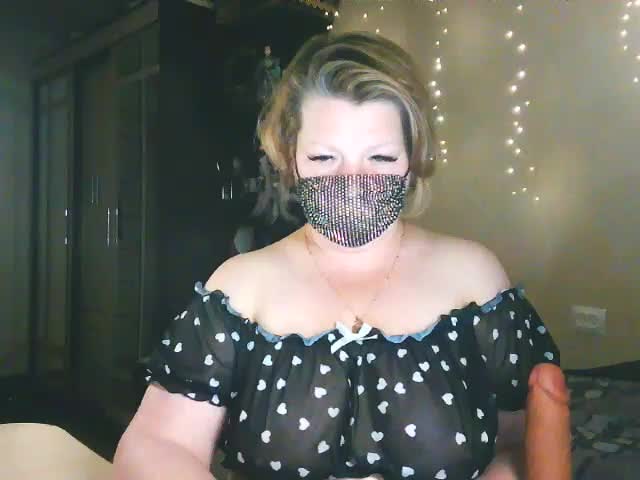 MsYummy Live Sex December 12, 2025