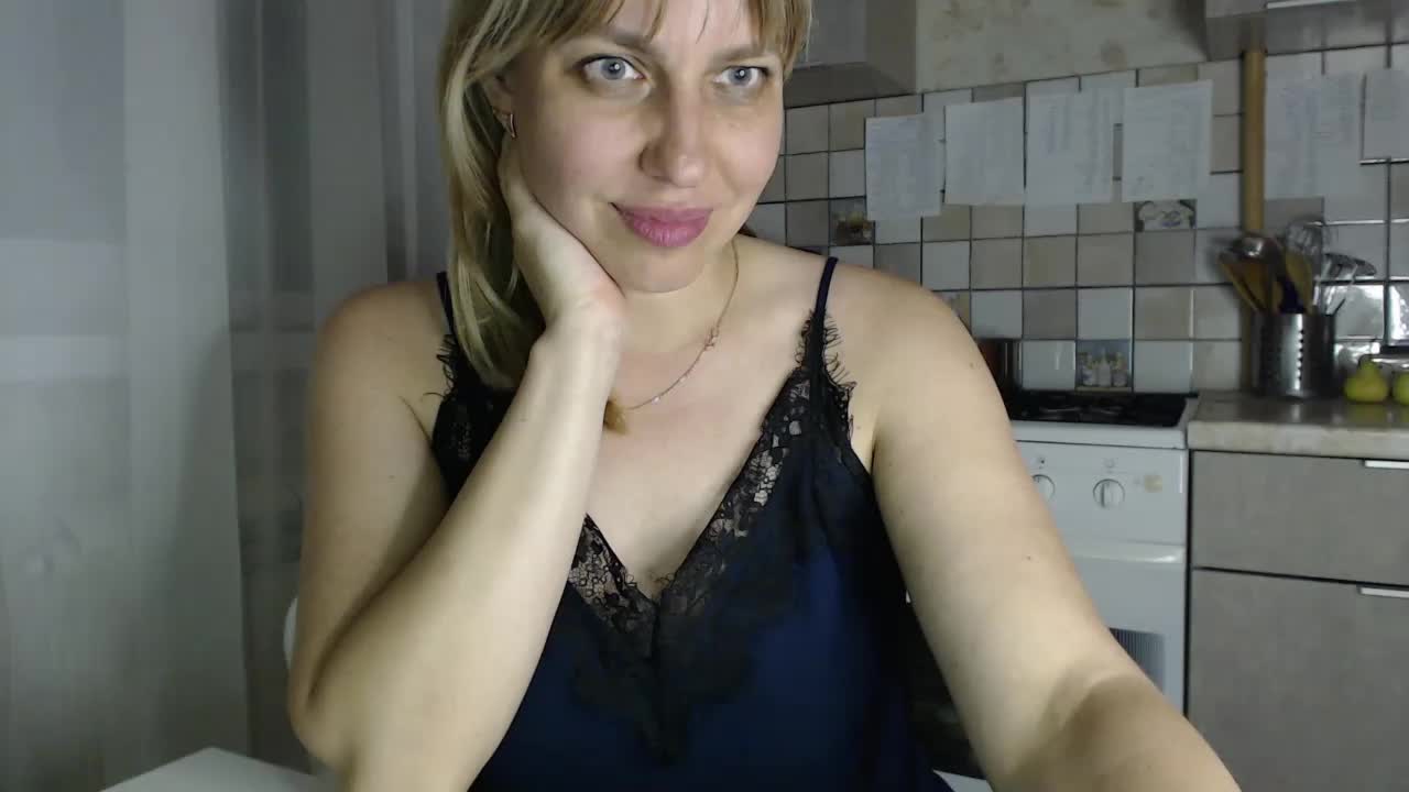 Karmella Live Sex December 13, 2025