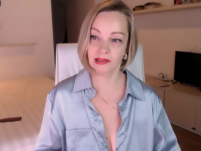 Tilly-Eliot Live Sex December 17, 2025