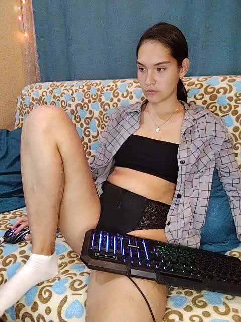 SquirtALINA22 Live Sex December 13, 2025