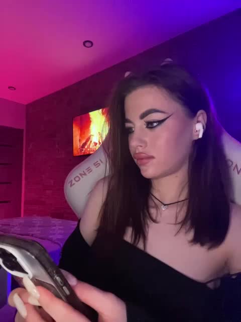 HotGirlEva Live Sex December 14, 2025