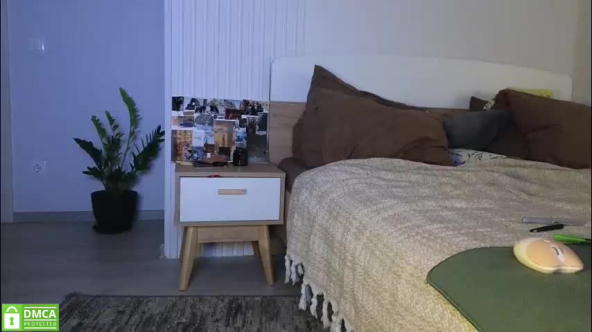 evi_woow Live Sex December 13, 2025