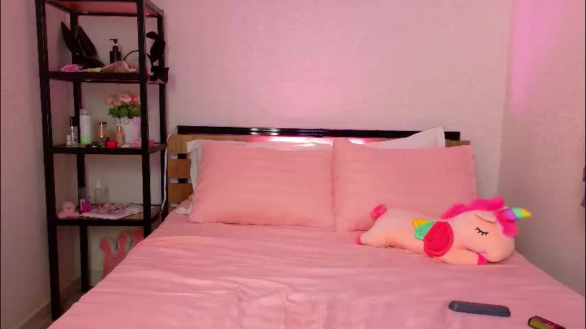 lovely_poppy Live Sex December 14, 2025
