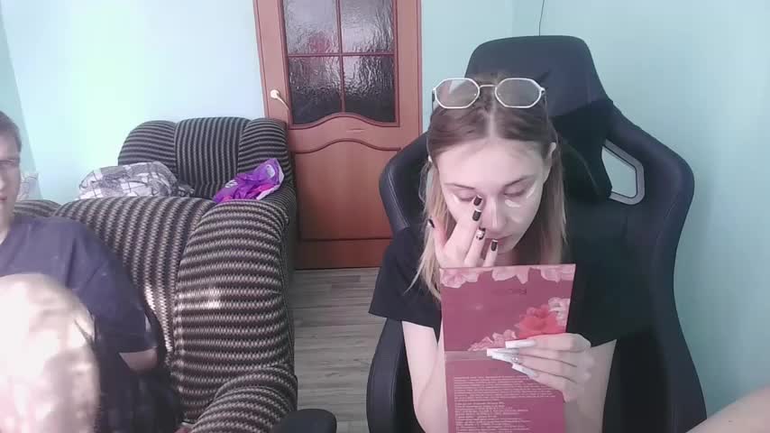 emolina1337 Live Sex December 14, 2025