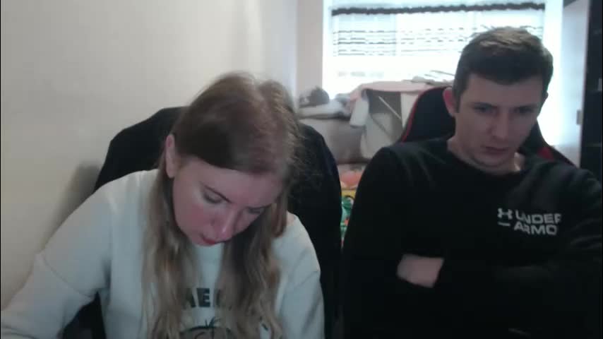 jenisandpeter Live Sex December 19, 2025