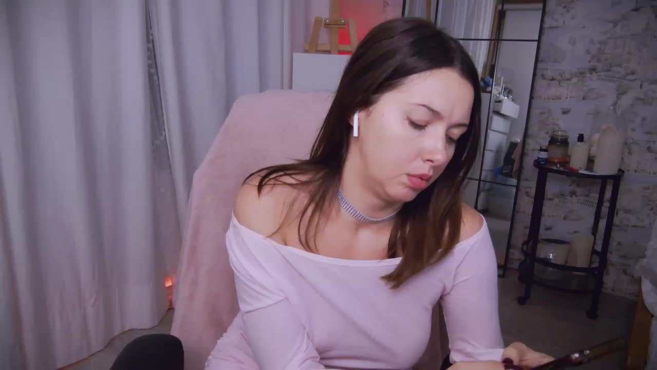 LOVEIS- Live Sex December 13, 2025