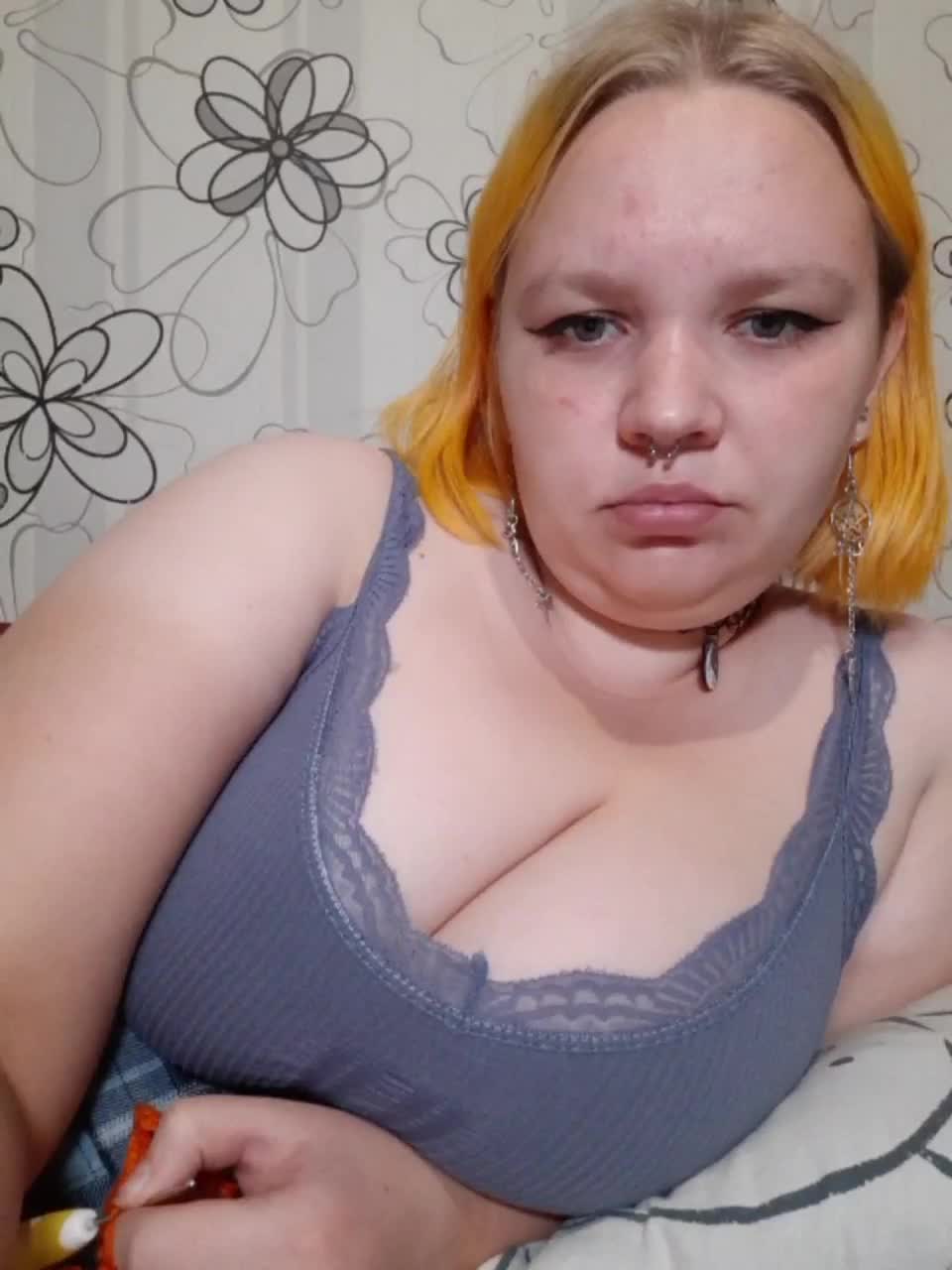 -MeooW- Live Sex December 15, 2025