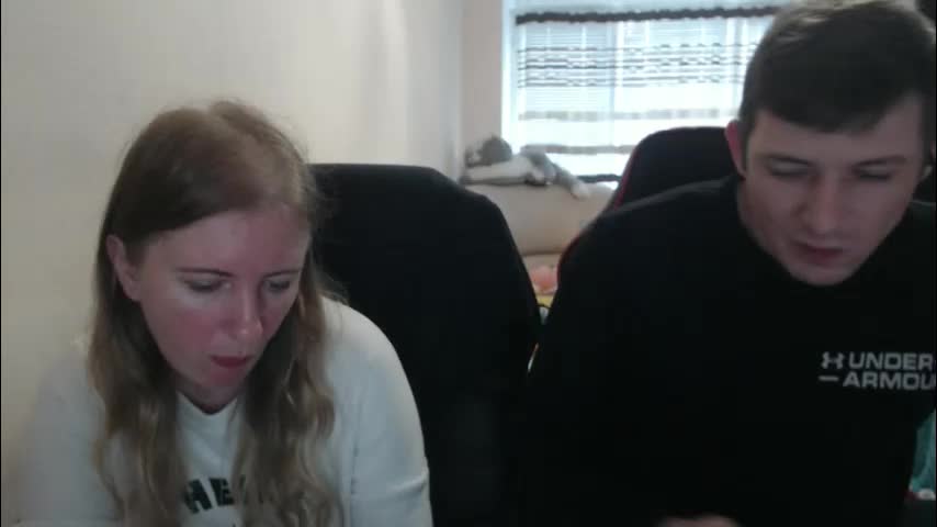 jenisandpeter Live Sex December 19, 2025