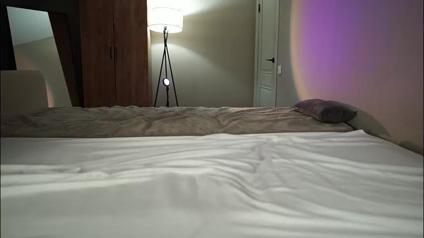 vikkilustfull Live Sex December 15, 2025