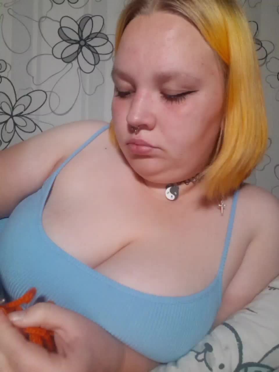 -MeooW- Live Sex December 15, 2025