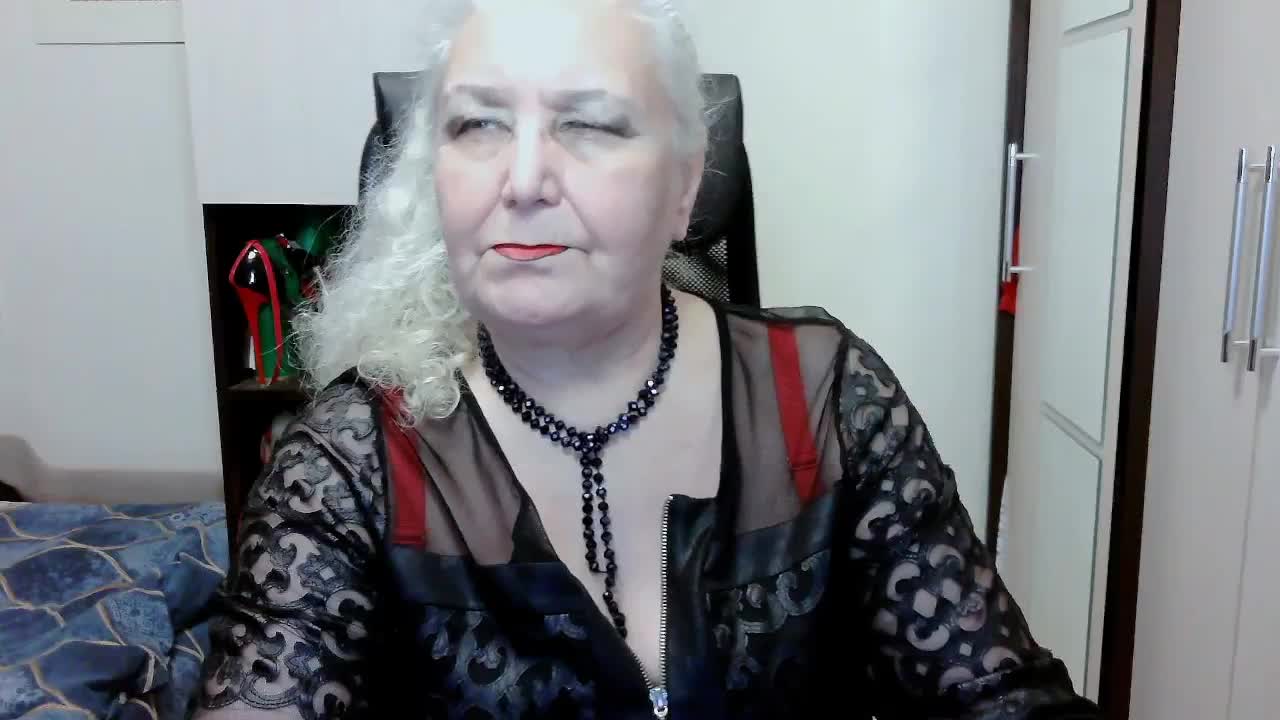 GrannyWants Live Sex December 17, 2025